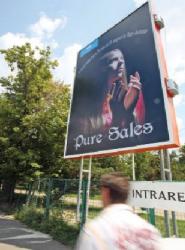 reclame pe spatii verzi