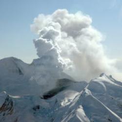 Vulcanul Redoubt