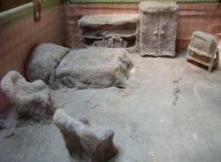 sculpturi praf