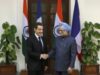 Presedintele Frantei Nicolas Sarkozy si premierul indian Manmohan Singh