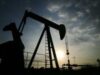 Asia: Scade pretul petrolului Asia: Scade pretul petrolului