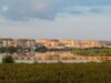 reactoare Valoarea investitiei la reactoarele 3 si 4 ale centralei de la Cernavoda, estimata la 4 miliarde de euro in 2008, va fi reanalizata, iar finalizarea celor doua unitati a fost amanata de la 2015-2016 pentru anul 2019.