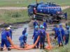 petrol Unda de poluare cu petrol de pe râul Cotmeana în urma coroziunii conductei magistrale de ţiţei