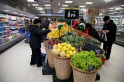 Cat de eco sunt produsele din hipermarketurile din Romania. Ghid la raft