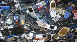 Cosmote planteaza un copac la fiecare mobil reciclat