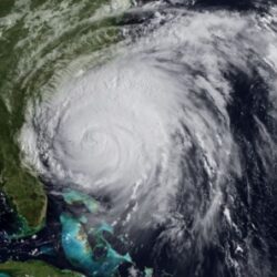 Ravagii programate, aurore boreale artificiale, inundatii provocate, rusii si americanii la mijloc. Culisele ”Razboiului meteorologic”