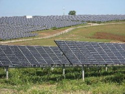 Trei parcuri solare au fost anuntate ca urmeaza sa se construiasca la Tarnaveni, dar nu s-au facut