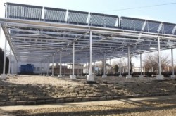 Investitia de 100 de milioane de euro in parcul fotovoltaic din apropiere de Sebis, judetul Arad, este aproape gat