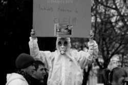 Protest la Reghin. Aproape 2.000 de localnici sunt nemultumiti ca va fi construita o fabrica de clei