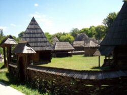 “Ziua Pasarilor”, sarbatorita la Muzeul National al Satului “Dimitrie Gusti”