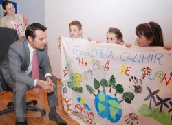 Diplome si cadouri pentru elevii ecologisti