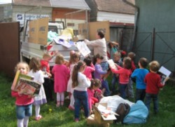 Activitate ecologica de colectare selectiva a deseurilor de hartie/carton: Salvam un copac impreuna!