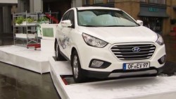Hyundai foloseste o masina cu pila de hidrogen pentru a creste o gradina