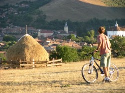 Traseul de biciclete care leaga Sibiul de Rasinari, ce poarta numele lui Emil Cioran, inaugurat sambata