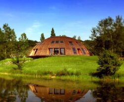 Arhitectura ecologica: case ECO cu numai 15.000 euro