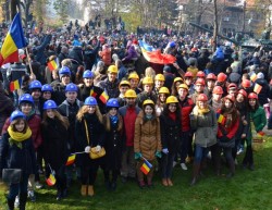 Echipa EFdeN: Romania se poate dezvolta numai ca efort colectiv