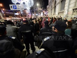 Protest la Universitate fata de exploatarea gazelor de sist