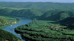 Romania vrea sa dezvolte turismul verde pe Dunare