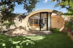 Shoffice: eco-birouShoffice: eco-biroul in curtea din spatel in curtea din spate