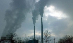 Schimbarile climatice si poluarea aerului vor conduce la foamete