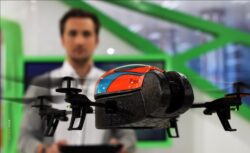Guvernul interzice dronele. Ecologistii spun ca nu mai pot monitoriza taierea padurilor