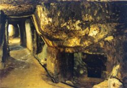 Tribunalul din Suceava a admis, joi, solicitarea inaintata de trei ONG-uri de suspendare temporara a certificatului de descarcare arheologica pentru masivul Carnic emis in iulie 2011 in favoarea Rosia Montana Gold Corporation (RMGC)