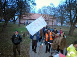 1.000 de persoane au protestat in comuna aradeana Macea, impotriva explorarii gazelor de sist