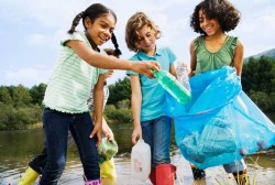 23 de scoli ploiestene vor participa la concursul “Scoala Reciclarii 2014″