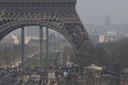 Poluare crancena la Paris. Circulatia masinilor a fost restrictionata dupa criteriul cu sot – fara sot