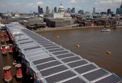 Cel mai mare pod solar se afla in Londra