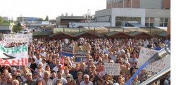 Actiuni socante pentru criminalizarea protestelor nonviolente