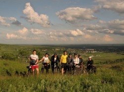 Primele trasee de cicloturism din regiunea Urlati – Dealu Mare vor fi inaugurate in 31 mai 2014