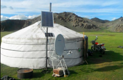 Panourile solare portabile ajuta nomazii din Mongolia sa-si mentina stilul lor de viata traditional.