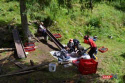 Fructe de padure “bio” la export din Muntii Apuseni. Inspectie germana la Centrul de colectare din Bistra, pentru certificarea produselor