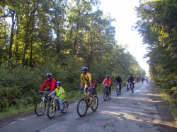 95 de biciclisti au pedalat pentru o lume fara masini