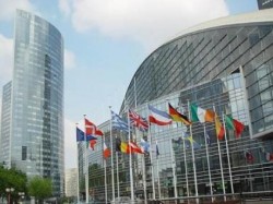 Comisia Europeana a aprobat schema de reducere a certificatelor verzi pentru marii consumatori de energie din Romania