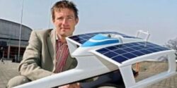Un elvetian vrea sa ajunga in stratosfera cu un avion alimentat cu energie solara