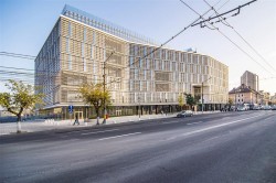 Atac la noile cladiri verzi ale orasului