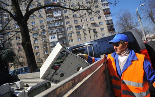 ONU - Deseurile electronice si electrocasnice sunt un ONU - Deseurile electronice si electrocasnice sunt un