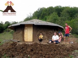Voluntarii Geoparcului Dinozaurilor, castigatorii Premiului Publicului la Gala Nationala a Voluntarilor