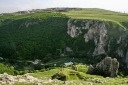 Peste un milion de lei bagati intr-un proiect de eficientizarea masurilor de conservare a mediului natural din Cheile Turzii si Cheile Turenilor