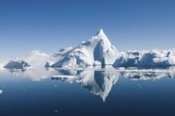 Patru cratere misterioase in Siberia, din cauza incalzirii globale