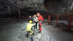 Noi cercetari la Ghetarul Scarisoara. Se fac studii pe microoorganisme, pentru folosirea acestora in bionanotehnologii