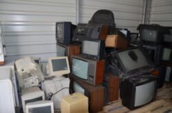 Deseurile electrice din Focsani, ridicate de salubritate in data de 28.03.2015