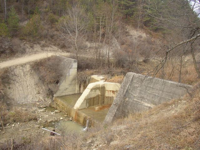 Baraj in arce