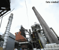 Se amana stabilirea taxei de poluare platite de ArcelorMittal