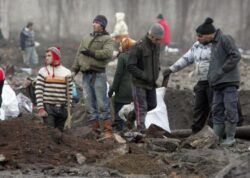 Romii creeaza intreprinderi sociale de reciclare a materialelor de ambalaj “ROMA-RE”