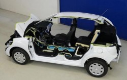 Noua tehnologie Hybrid Air (benzina + aer comprimat), prezentata de Citroen-Peugeot