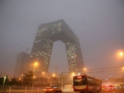Un britanic stabilit la Beijing a inventat „bicicleta care respira”