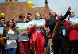 Premiile Iubesc Clujul Curat 2013. Emil Boc i-a premiat pe cei mai ecologisti elevi